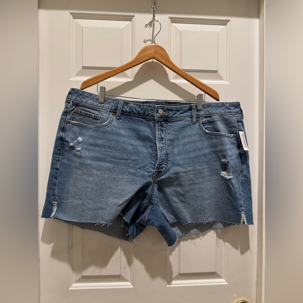 Old Navy High Rise OG straight denim shorts size 22